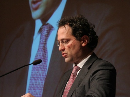 MArco arzilli presenta il condominio degli edifici