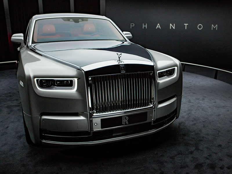 San Marino. Paga 650mila euro per una Rolls Royce ma il venditore non gliela consegna