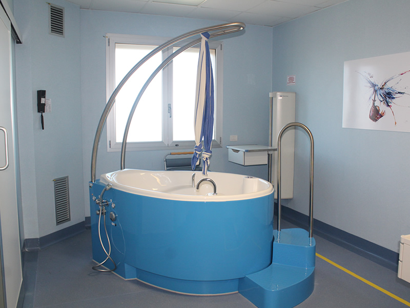 San Marino. Presentata oggi la vasca per il travaglio in acqua già operativa presso l’Ospedale