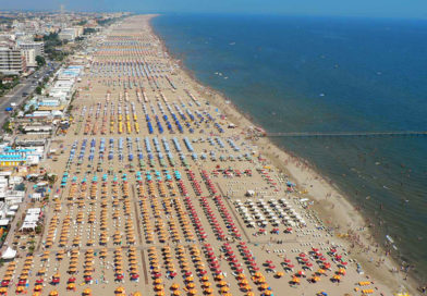 Rimini. Spiaggia, concessioni balneari scadute; «Irregolari, ecco l’esposto in Procura»