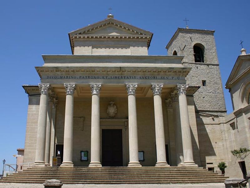 La Pieve e l’immagine del Santo Marino