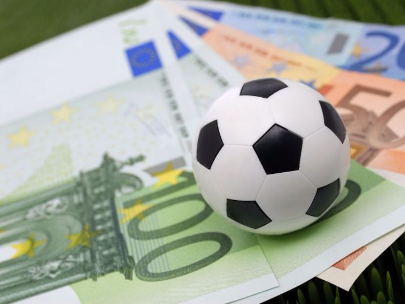 Scommesse anomale sul calcio greco. Il Gip sequestra oltre 300 mila euro