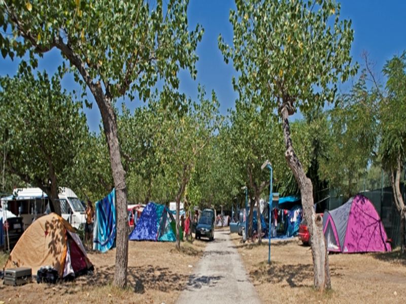Rimini. ‘Sfratto’ per centinaia di famiglie al Camping Adria di Riccione