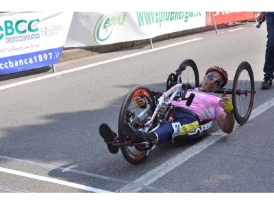 San Marino. Comitato Paralimpico: la Maglia Rosa del Giro d’Italia di Handbike a Papa Francesco