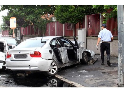 San Marino Oggi. Automobilista ubriaco in fuga su BMW si schianta: patente ritirata, auto sequestrata