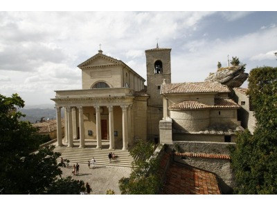 San Marino. Bando di selezione per due borse di studio per inventariazione beni mobili artistici Basilica del Santo e Canonica