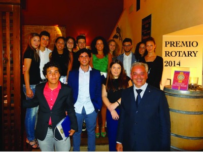 San Marino. Rotary Club San Marino premia i diplomati a pieni voti