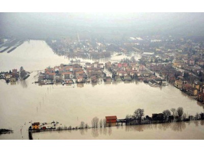 Alluvione: 35 volontari della Protezione civile di Rimini in soccorso alle zone alluvionate di Modena