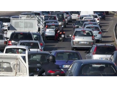 Rimini. Traffico caotico sulla statale Adriatica per cantieri e neve. Nuovo Quotidiano di Rimini
