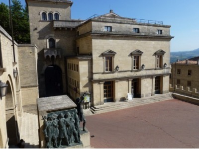 San Marino. Piccolo Teatro Arnaldo Martelli : ‘Coppie scoppiate’ in scena al Titano. L’informazione