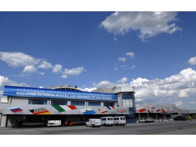 Rimini. Aeroporto Fellini rischia il default, corsa contro il tempo: il 28 la sentenza d’appello. NQ di Rimini