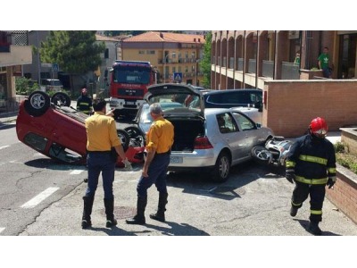 San Marino, Dogana, incidente. Tre auto  e una  moto