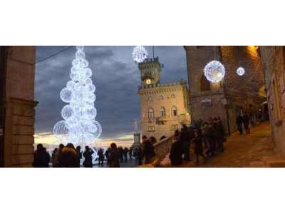 San Marino. Sul Titano si respira gia’ la magia del Natale. La Serenissima