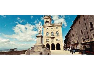 San Marino. Sentinella e Cambio della Guardia presso Palazzo Pubblico