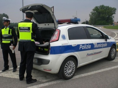 Polizia Municipale: denunciati due automobilisti per omissione di soccorso