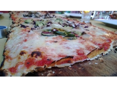 Per una pizza super a un prezzo sbalorditivo Pizzeria da Marco a Rimini. Solo su Tippest!