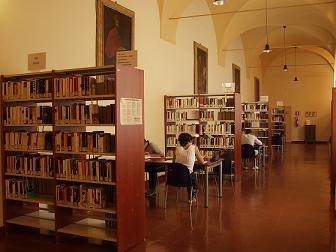 Rimini. In biblioteca anche di sera: nuovo orario invernale fino alle 22