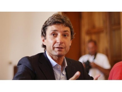 Rimini. Stilano dossier su Gnassi e Grassi: trasferiti due poliziotti