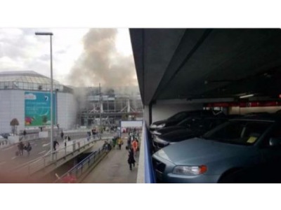 Attacco terroristico a Bruxelles. Colpiti aeroporto e metropolitana. 25 vittime, bilancio provvisorio