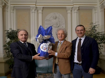 Rimini. Banca Carim acquista 600 uova di cioccolato