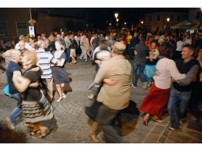Bellaria (Rn). ‘Meine Romagna’, una festa che balla con la Germania