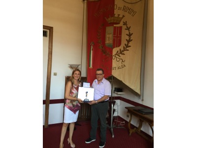 Rimini. Consegnato il Premio Pesceazzurro al vice sindaco Lisi