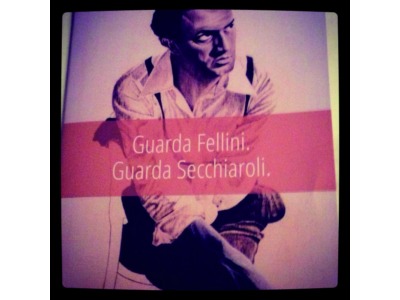 Rimini. Gli scatti di Tazio Secchiaroli all’openspace NFC: ‘Fellini at work’