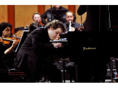 Rimini. Al Meeting concerto di Lukáš Vondráček, vincitore del 5′ Concorso Pianistico Internazionale Rep. San Marino