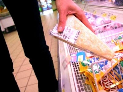 Rimini. Crisi economica, aumento dei furti al supermercato: si ruba pane, latte, frutta per fame. Corriere Romagna
