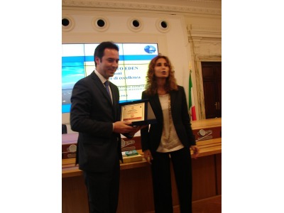 San Marino. Il Segretario Lonfernini ritira il premio San Marino destinazione d’eccellenza 2013