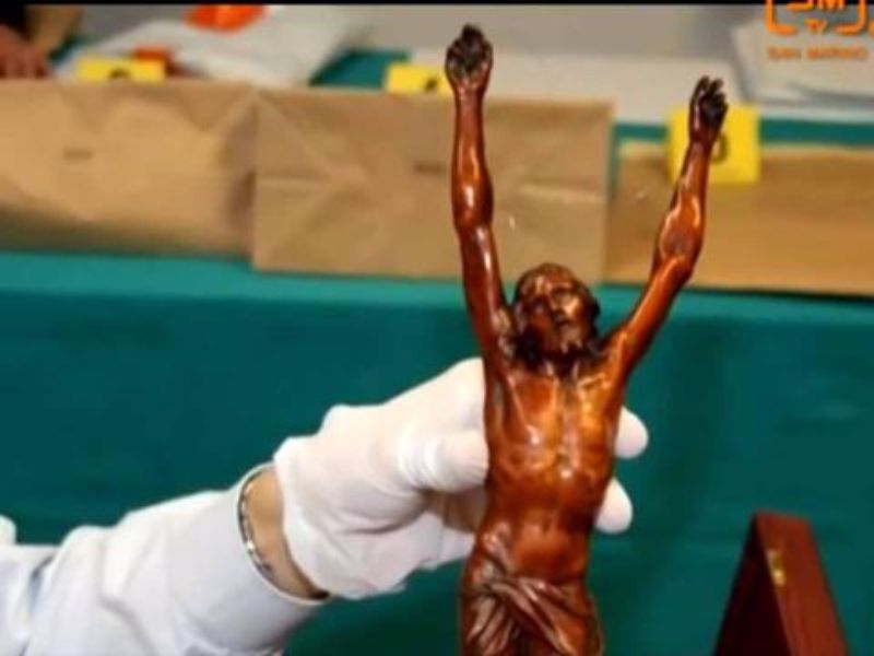 Il Cristo ligneo di Michelangelo tornerà in Italia nel Battistero di Ascoli Piceno