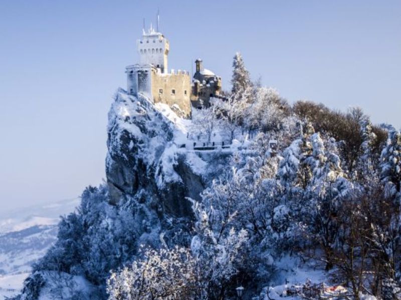 San Marino e Valmarecchia ricoperti dalla neve