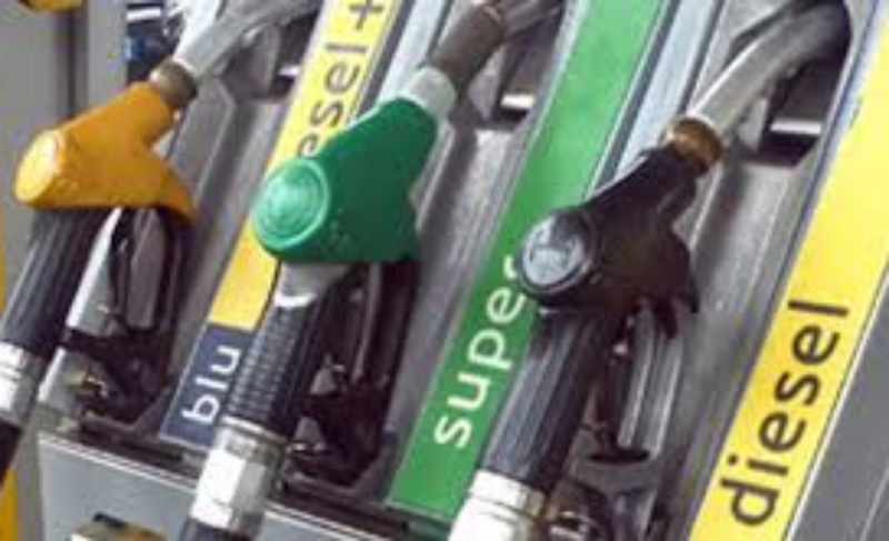 Caro carburanti, Ucs: “San Marino rinegozi i termini di vendita con l’Italia per abbassare i prezzi”