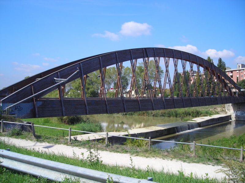 Rimini. ‘Ponte degli Scout’ pericoloso: si chiude