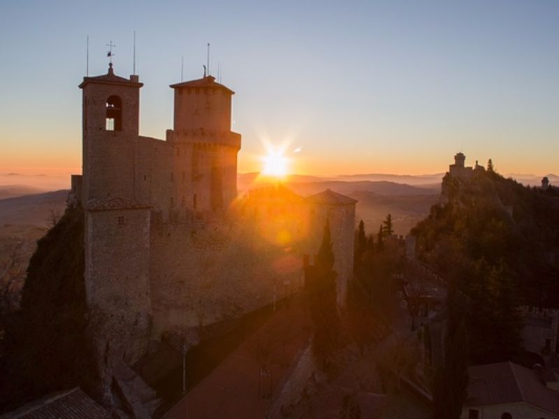 San Marino. Luci sul Titano in “Nove storie: una sola identità di popolo”
