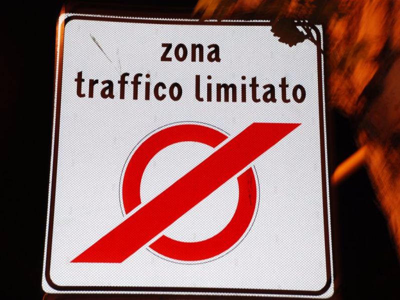 Rimini. Sospesa la zona a traffico limitato in via Ortigara