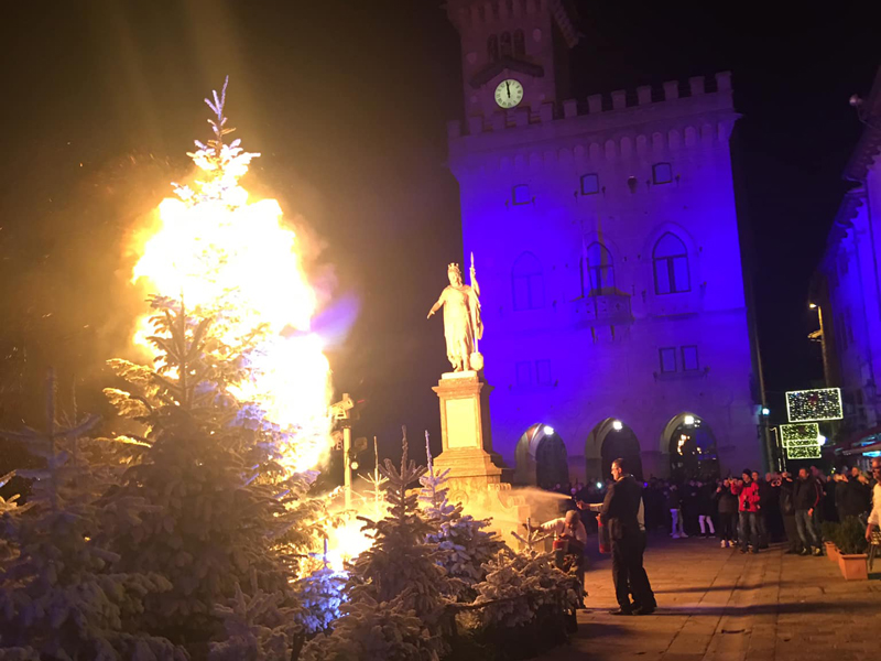 San Marino. Capodanno… di fuoco in piazza della Libertà