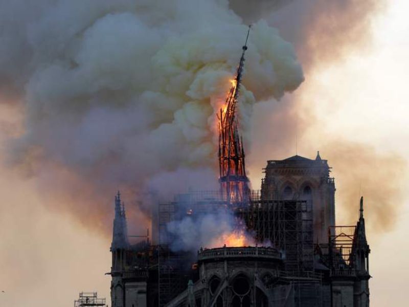 “Notre Dame, patrimonio umanità e dal profondo valore simbolico”