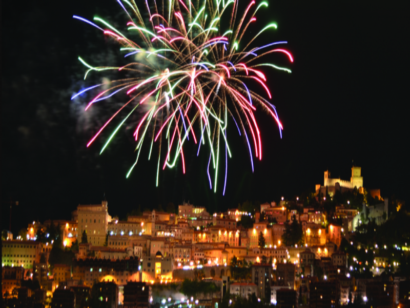 Da Rimini polemiche verso San Marino per il Capodanno in hotel