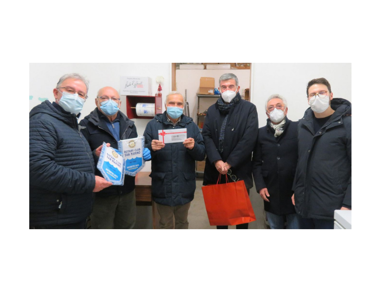 San Marino. Il Rotary dona 88 carte prepagate Conad alle famiglie in difficoltà