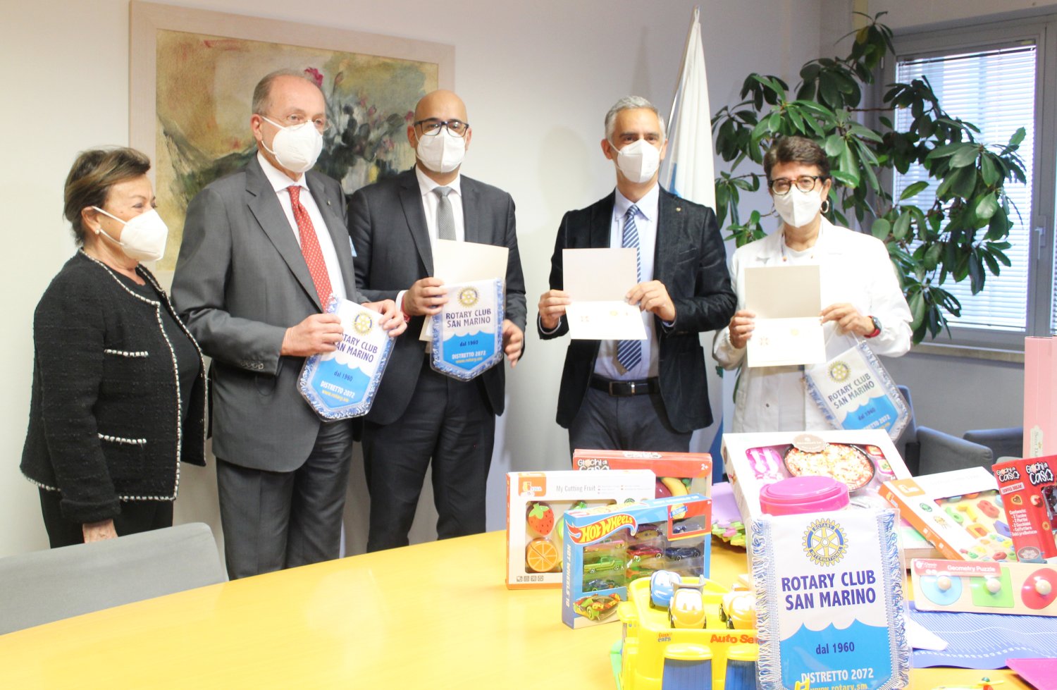 San Marino. Donazione dal Rotary Club San Marino alla Pediatria ISS