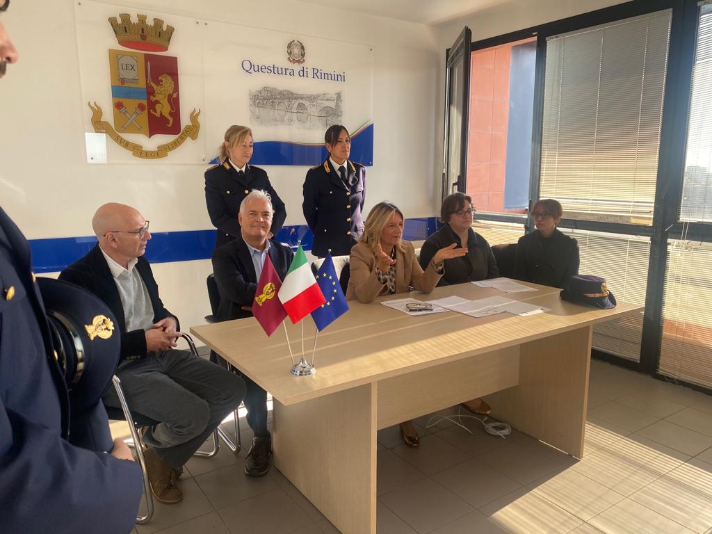 La Questura di Rimini firma il “Protocollo Zeus”: Gratuito il percorso di recupero per chi decide di cambiare e smettere di compiere atti di violenza