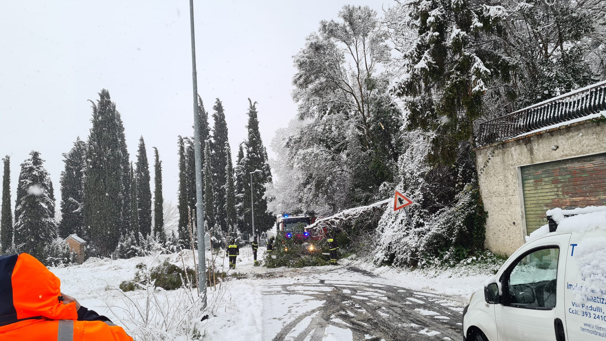 Rimini. Piano neve: con la prima neve, in azione i mezzi spazzaneve e spargisale