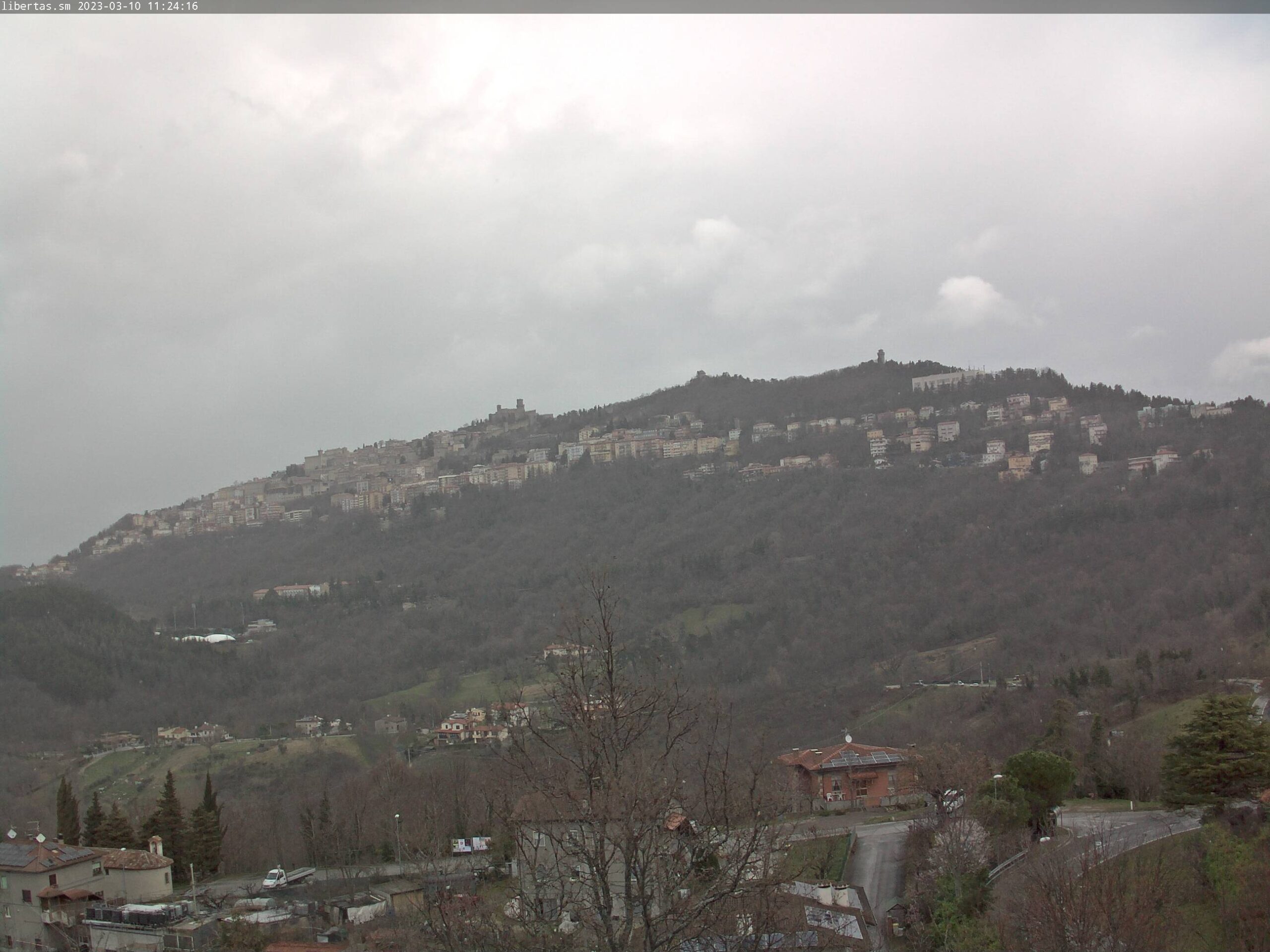 San Marino. Meteo: weekend tra sole e qualche nuvola, temperatura mite, domenica leggero calo termico.