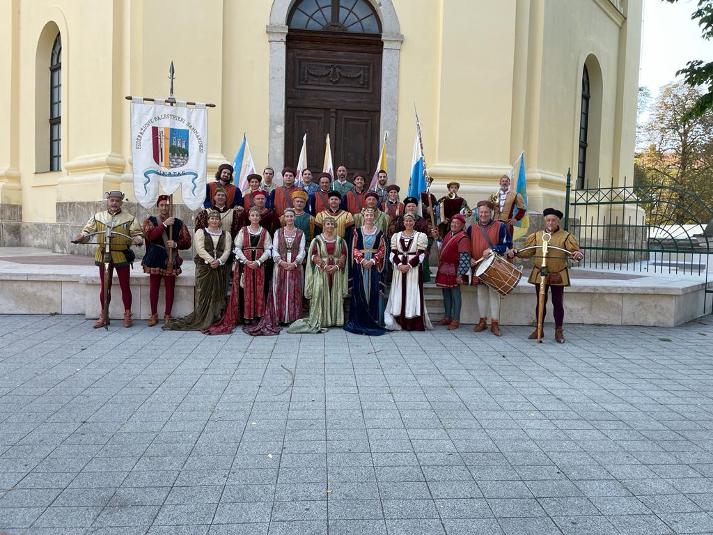 I balestrieri di San Marino protagonisti al Carnevale dei Fiori in Ungheria
