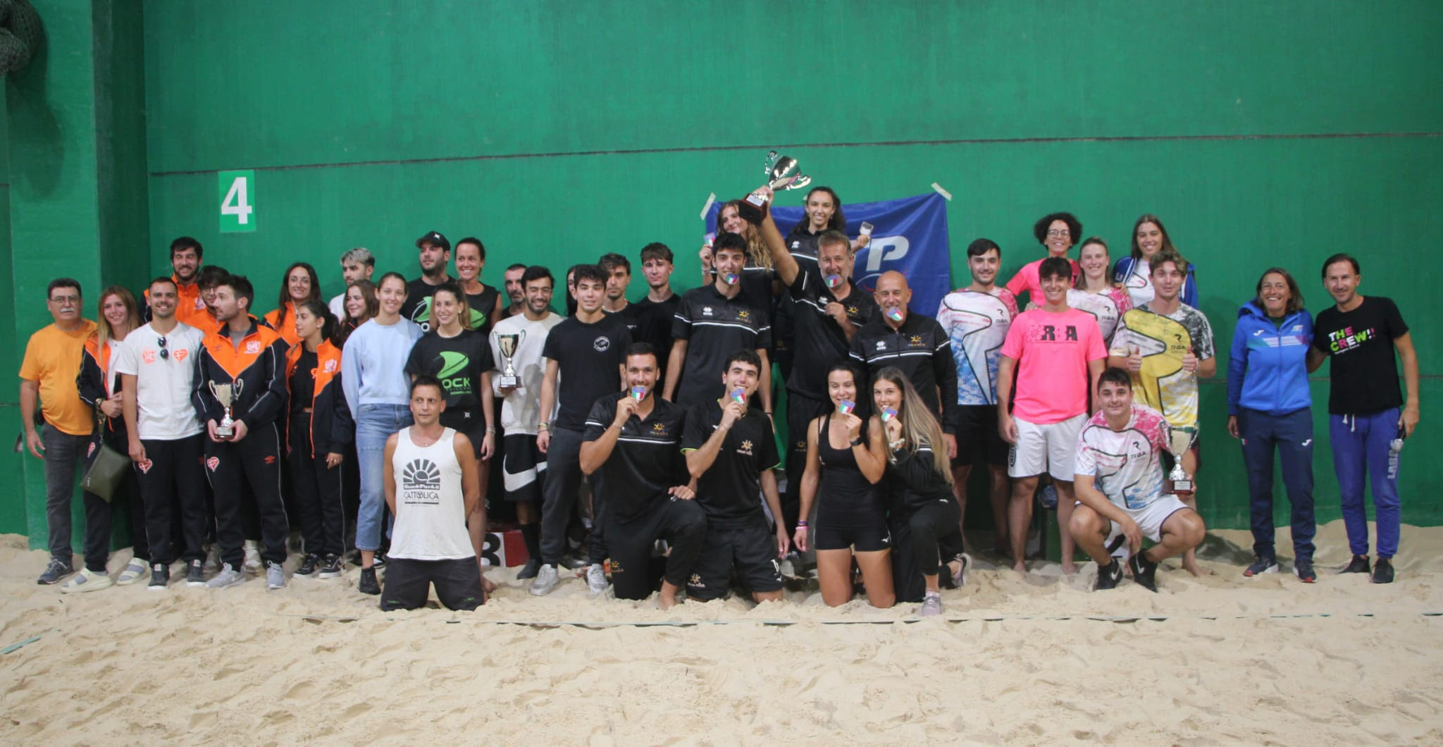 San Marino. Finale a tinte biancazzurre nei Campionati Italiani a Squadre di Serie A di beach tennis