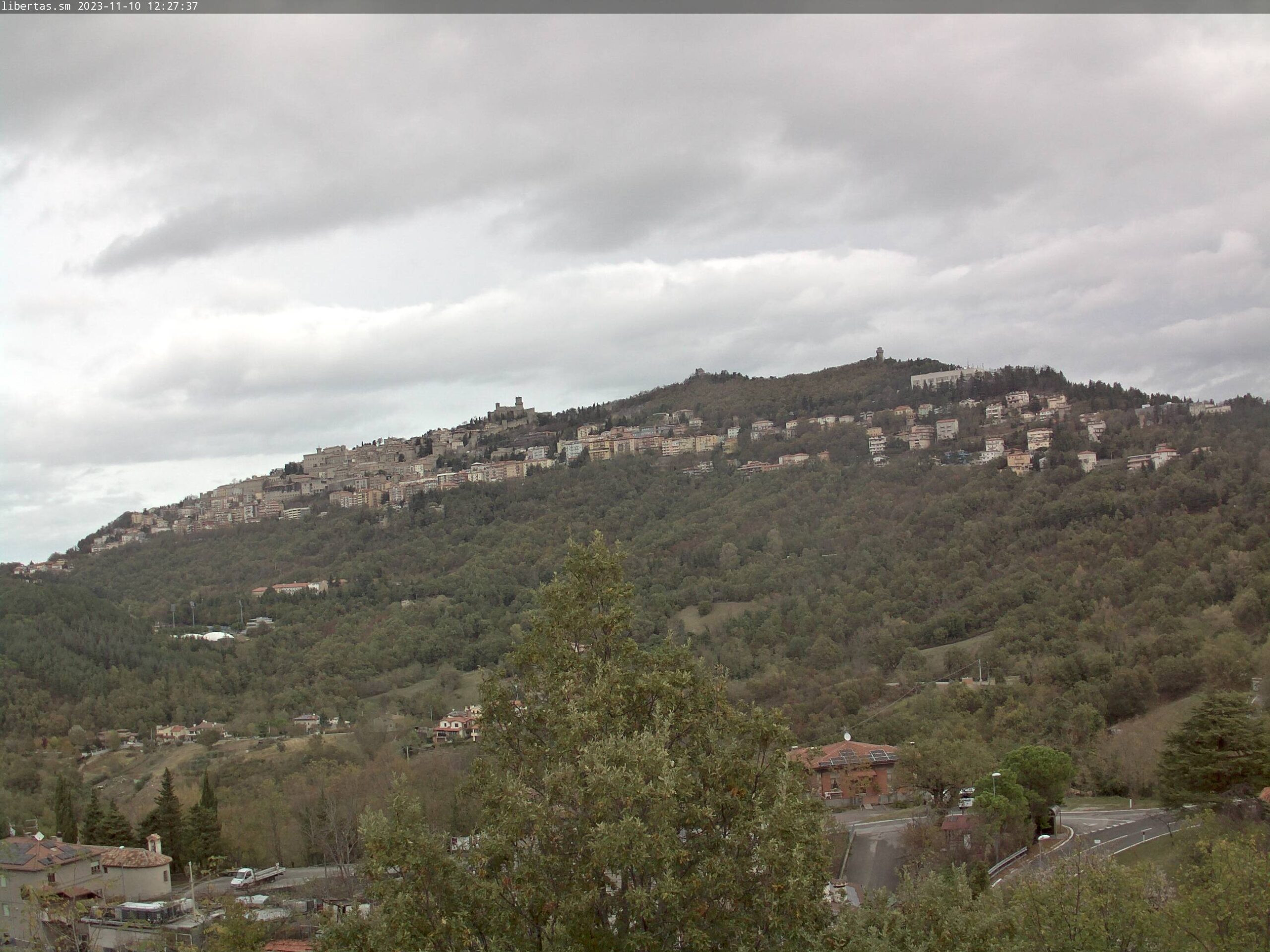 San Marino. Meteo: Sabato col sole, Domenica di nuvole. Bel tempo nella prima parte della settimana. Tra giovedi 16 e venerdì 17 torna il maltempo e più freddo