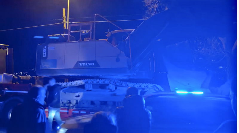 Ampliamento aviosuperficie: ruspe nella notte a Torraccia, residenti furiosi le mandano via – VIDEO