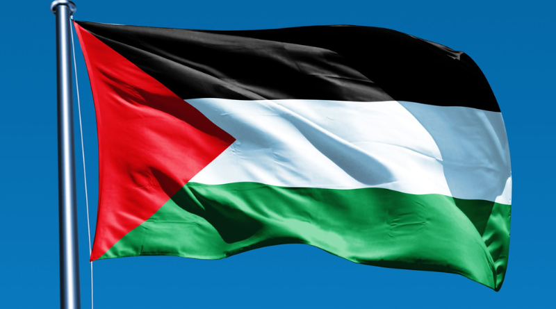 Rimini. Bandiera della Palestina sul palazzo dei vigili. La Lega: «Inaccettabile»