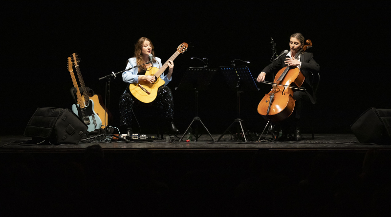 Rimini. “In punta di corde”, grande successo per il concerto con Chiara Raggi e Giovanni Famulari